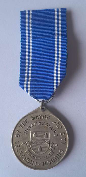 1949 Voortrekker Monument Medal Presented By Johannesburg Mayor.