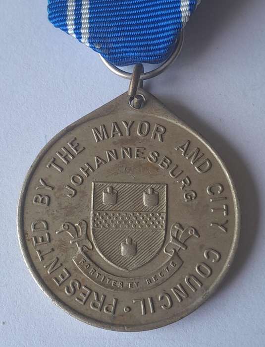 1949 Voortrekker Monument Medal Presented By Johannesburg Mayor.