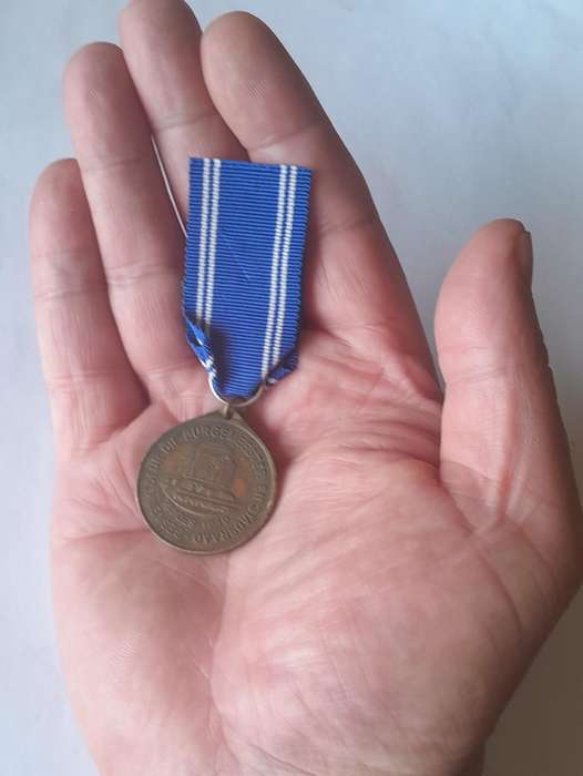 1949 Voortrekker Monument Medal Presented By Johannesburg Mayor.