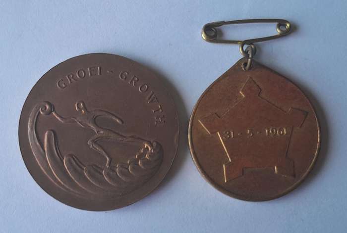 Set of 2 SA Medallions.  1961 Republic & 10 Years "Growth" (1971).