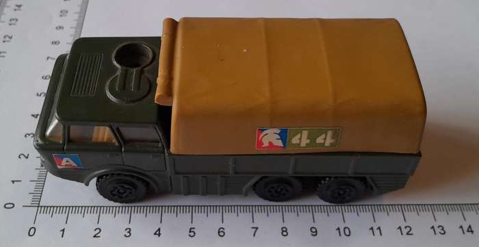 1970's Matchbox Lesney Artillery Truck.  Removeable Canopy.  12.5cm.