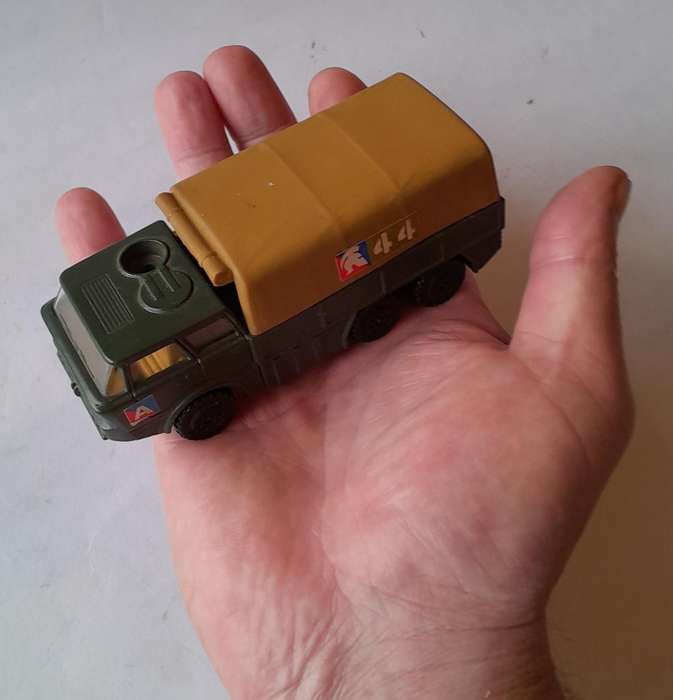 1970's Matchbox Lesney Artillery Truck.  Removeable Canopy.  12.5cm.