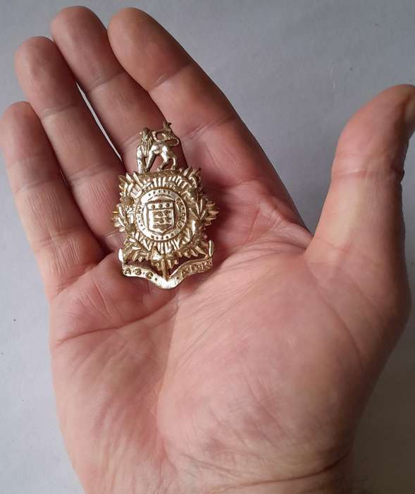 SADF A.S.C / A.D.K Service Corps Cap Badge.  Screw Lugs Intact.