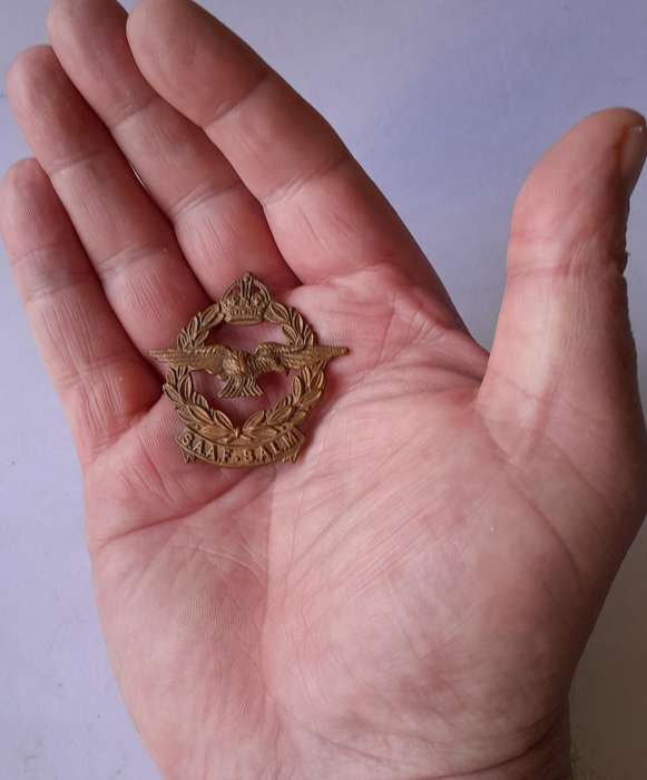 WW2 SA Air Force Cap Badge.  No Lugs.
