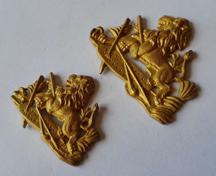 Rhodesian BSAP Helmet & Collar Badges by Firmin.  No Lugs.