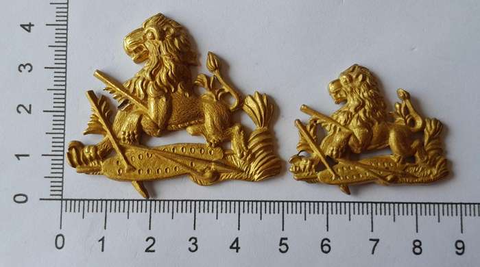 Rhodesian BSAP Helmet & Collar Badges by Firmin.  No Lugs.
