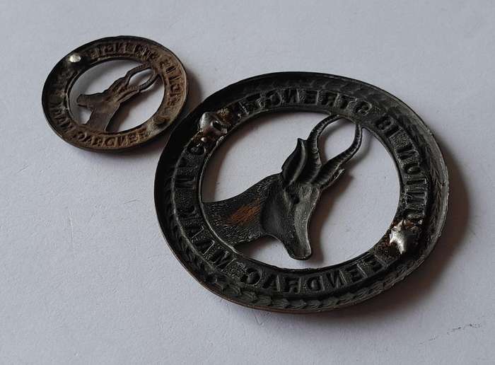 WW2 SA Infantry Cap & Collar Badges.  No Lugs.