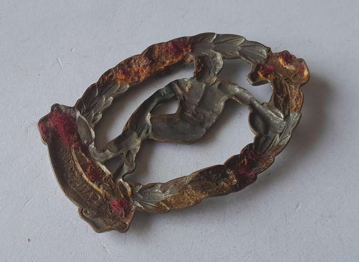 WW2 SA Army Physical Training Brigade Cap Badge.  No Lugs.