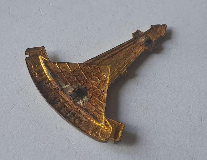 SA Army Regiment Donkin Algoa Bay Badge.  No Lugs.