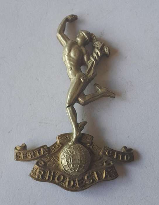 Rhodesian Army Corps of Signals Badge.  No Lugs.