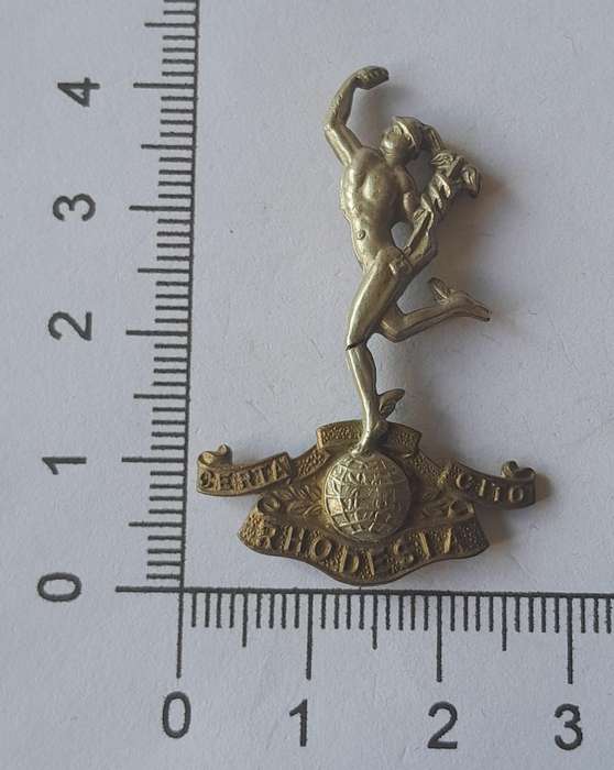 Rhodesian Army Corps of Signals Badge.  No Lugs.