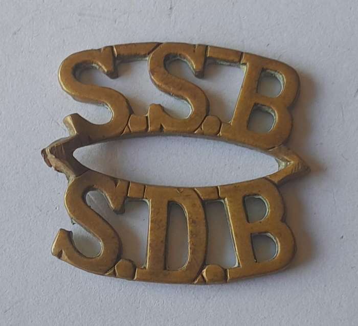 SA Army Special Service Battalion Brass Shoulder Title.  No Lugs.