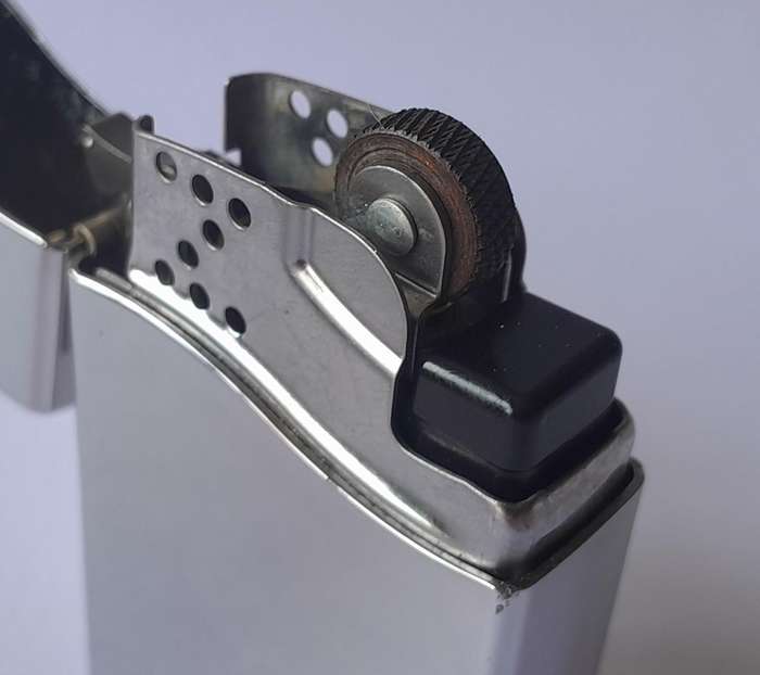 Rare Vintage Zippo Blu2 Polished Chrome Lighter.
