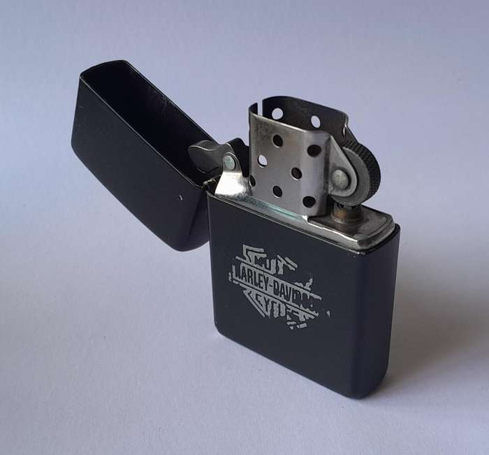 Vintage Zippo Harley Davidson Matt Black Lighter.