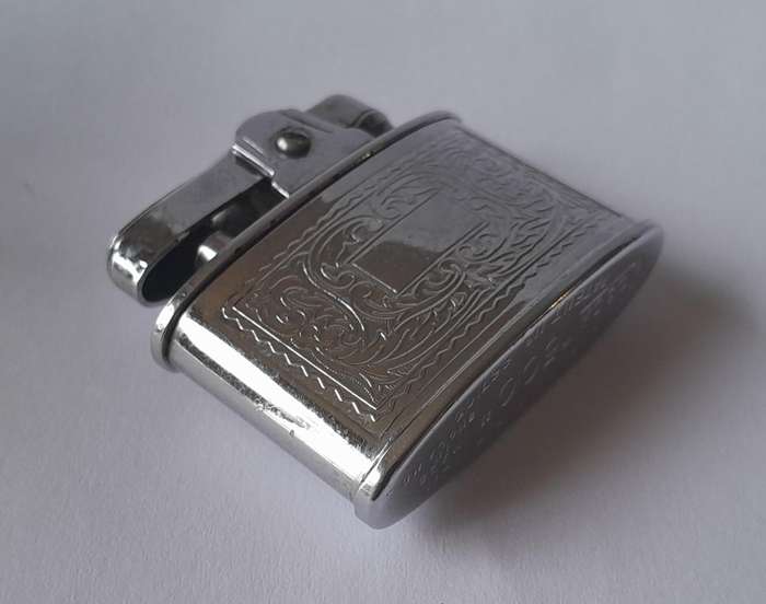 Rare 1950's/60's "Mosda 500" Automatic Petrol Lighter.  Made In England.