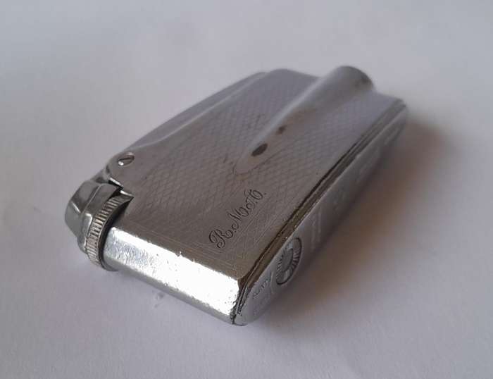 1950's Ronson Varaflame Butane Gas Lighter.  Made In France.
