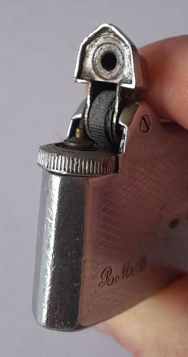 1950's Ronson Varaflame Butane Gas Lighter.  Made In France.