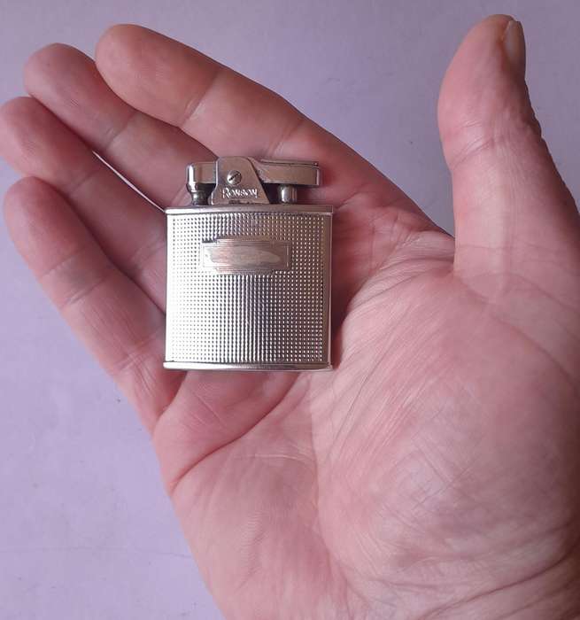 1960's Ronson Cadet Petrol Lighter.  Made In England.