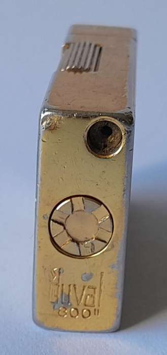 Vintage "Duval 800" Goldtone Butane Gas Lighter.