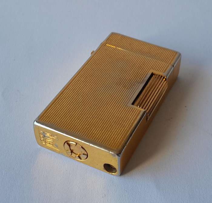 Vintage "Duval 800" Goldtone Butane Gas Lighter.