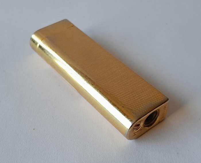 Vintage "Penguin" Goldtone Butane Gas Lighter.