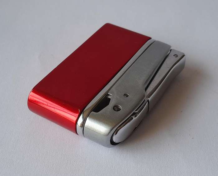 1960's/70's Chinese "Sunflower" Lighter.