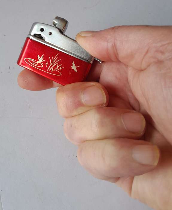 1960's/70's Chinese "Sunflower" Lighter.