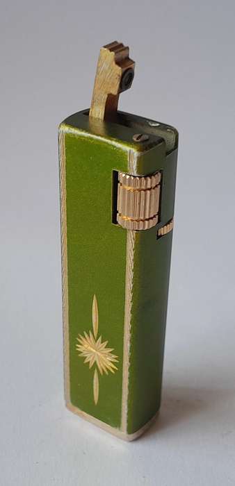 Vintage "Ruslite" Butane Gas Lighter.