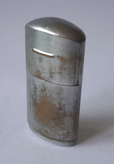 Rare WW2 "Victory" May 1945 U.L. Lighter.