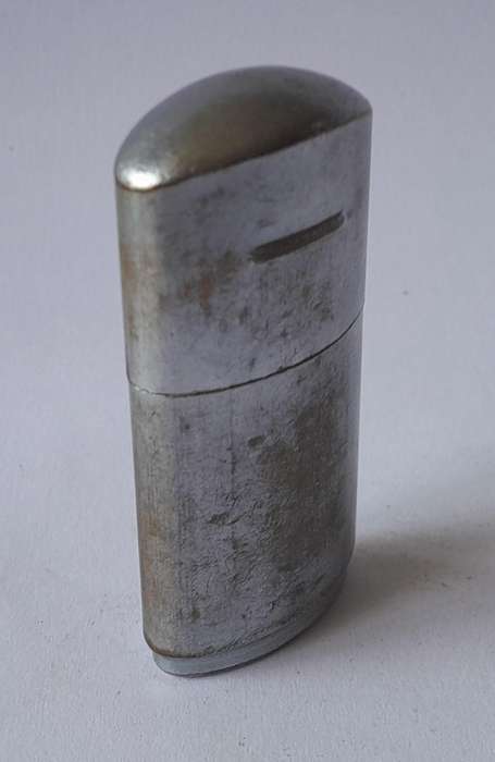 Rare WW2 "Victory" May 1945 U.L. Lighter.