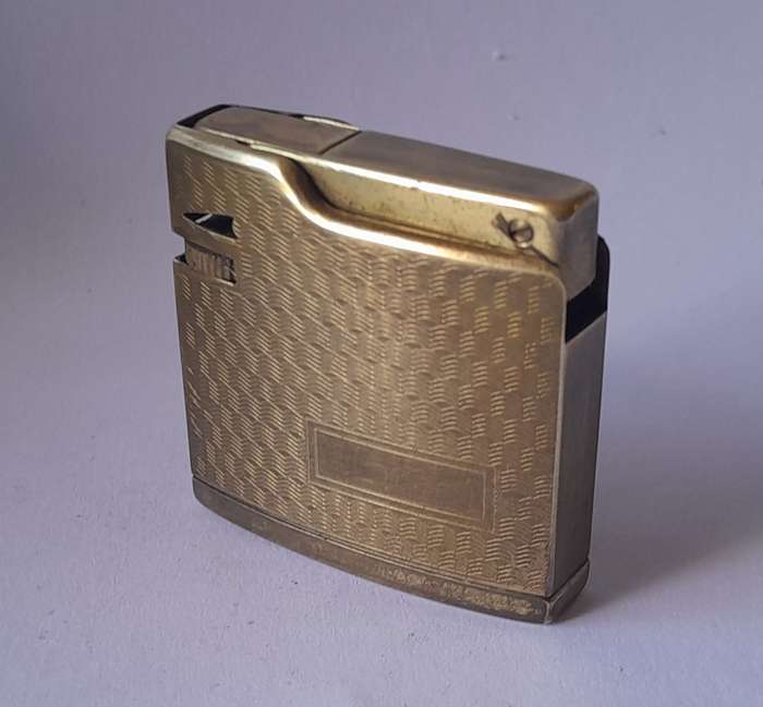 Vintage Japanese "Polka" Goldtone Butane Gas Lighter.