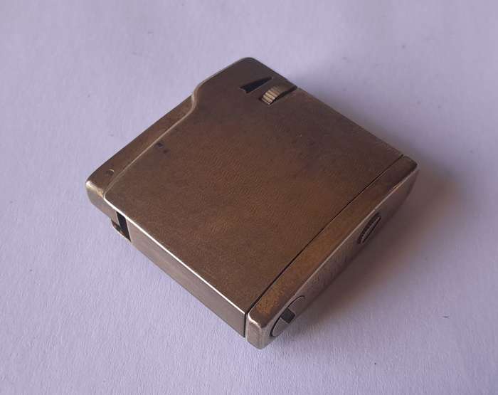 Vintage Japanese "Polka" Goldtone Butane Gas Lighter.