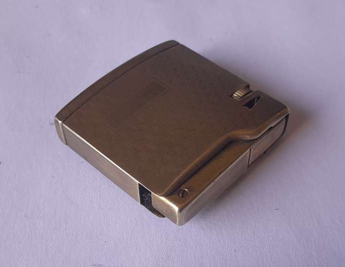 Vintage Japanese "Polka" Goldtone Butane Gas Lighter.