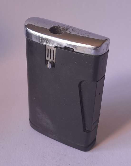 1960's/70's Ronson Comet Butane Gas Lighter.