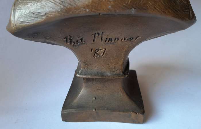 1987 Phil Minnaar Cold Cast Bronze Bust Of Danie Theron (Boer War Icon). Signed.  19cm.