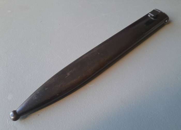 WW2 German K98 Bayonet By "Jetter Und Scheerer" With Scabbard.  Rare Maker.