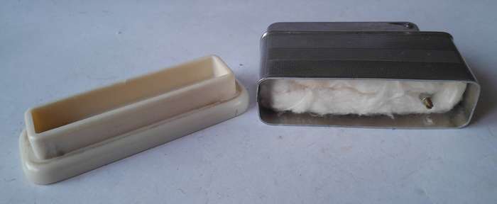 Rare Art Deco Barclay Push-Button Bakelite Table Lighter.
