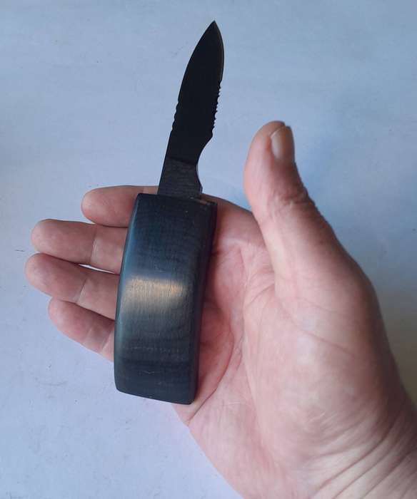Valois USA 440 Carbon Steel Belt Buckle Knife.