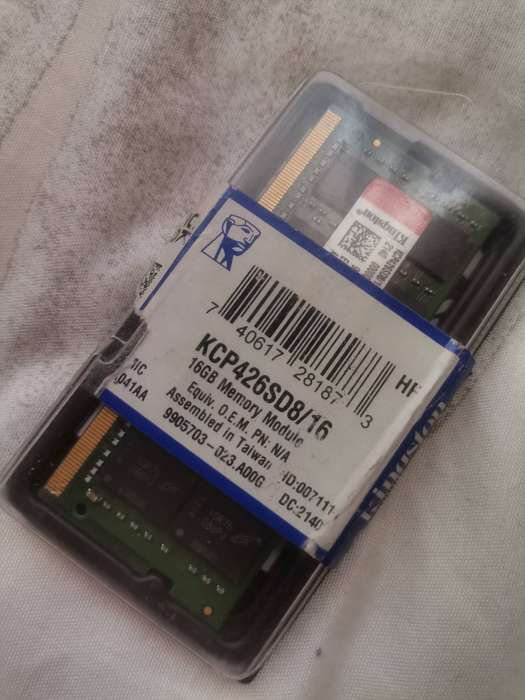 Apple MacBook - 16GB RAM
