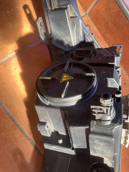 Range Rover L494 Headlight