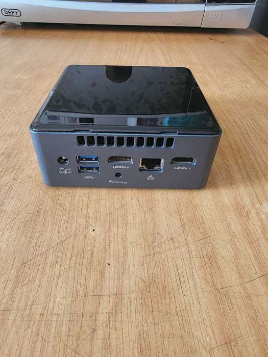 INTEL NUC BOXNUC 7CJYH