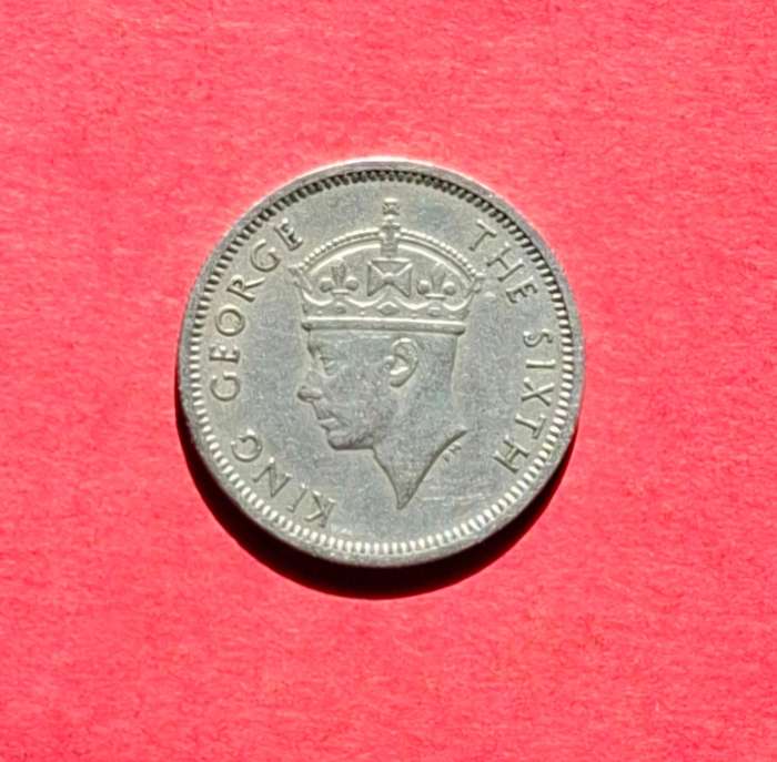 SOUTHERN RHODESIA 6 Pence 1952 6d - in very lucrative condition