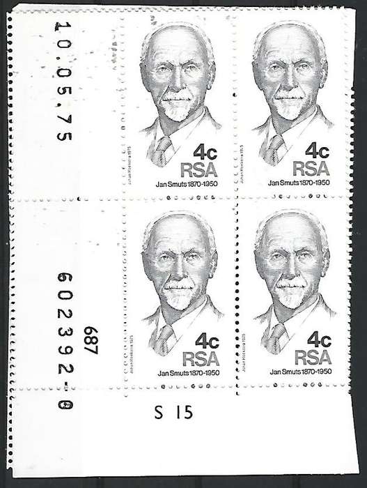RSA- SACC 383 - Smuts - Variety - 4c moved to the left