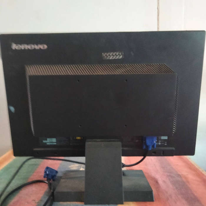 Lenovo monitor