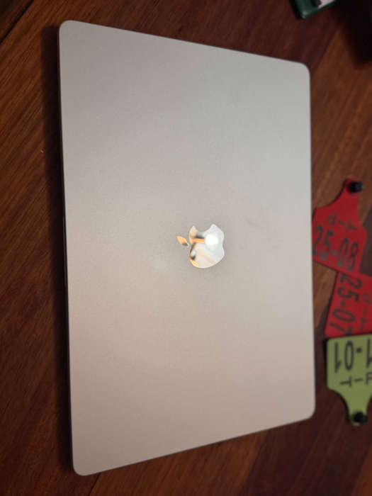 Macbook air 15" M4 256gb SSD brand new