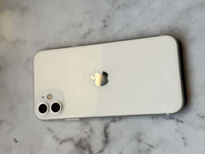 Apple iPhone 11 64GB White