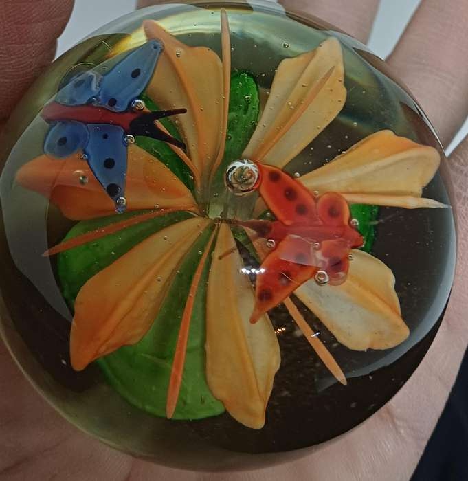 Paperweight