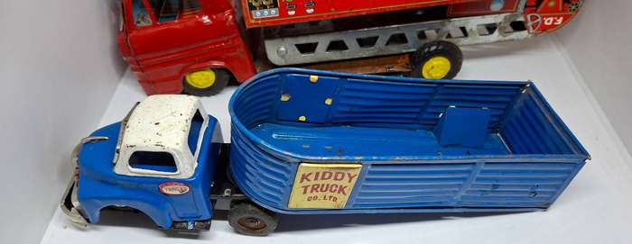 Very old tin toys - needs repairs!