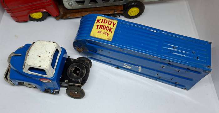 Very old tin toys - needs repairs!