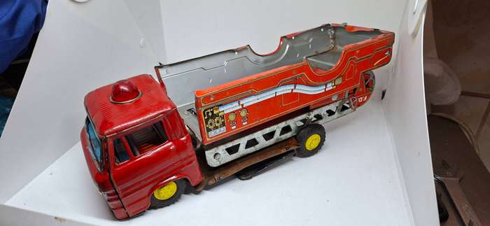 Very old tin toys - needs repairs!
